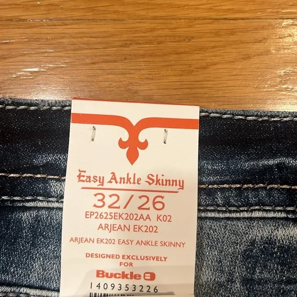 NWT Rock Revival Arjean easy ankle skinny jeans size 32/26. - Picture 13 of 15